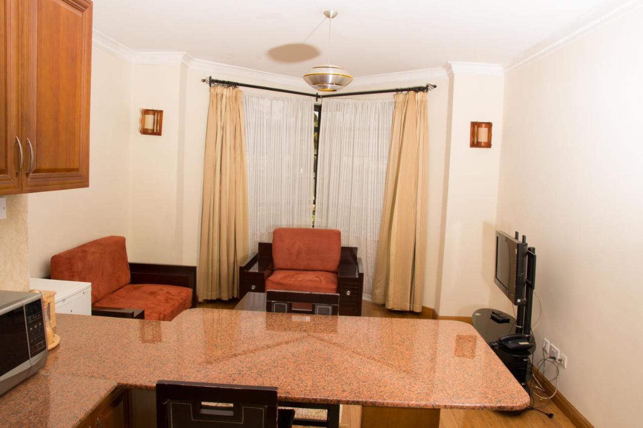 Natural Oak Apartments Nairobi Luaran gambar